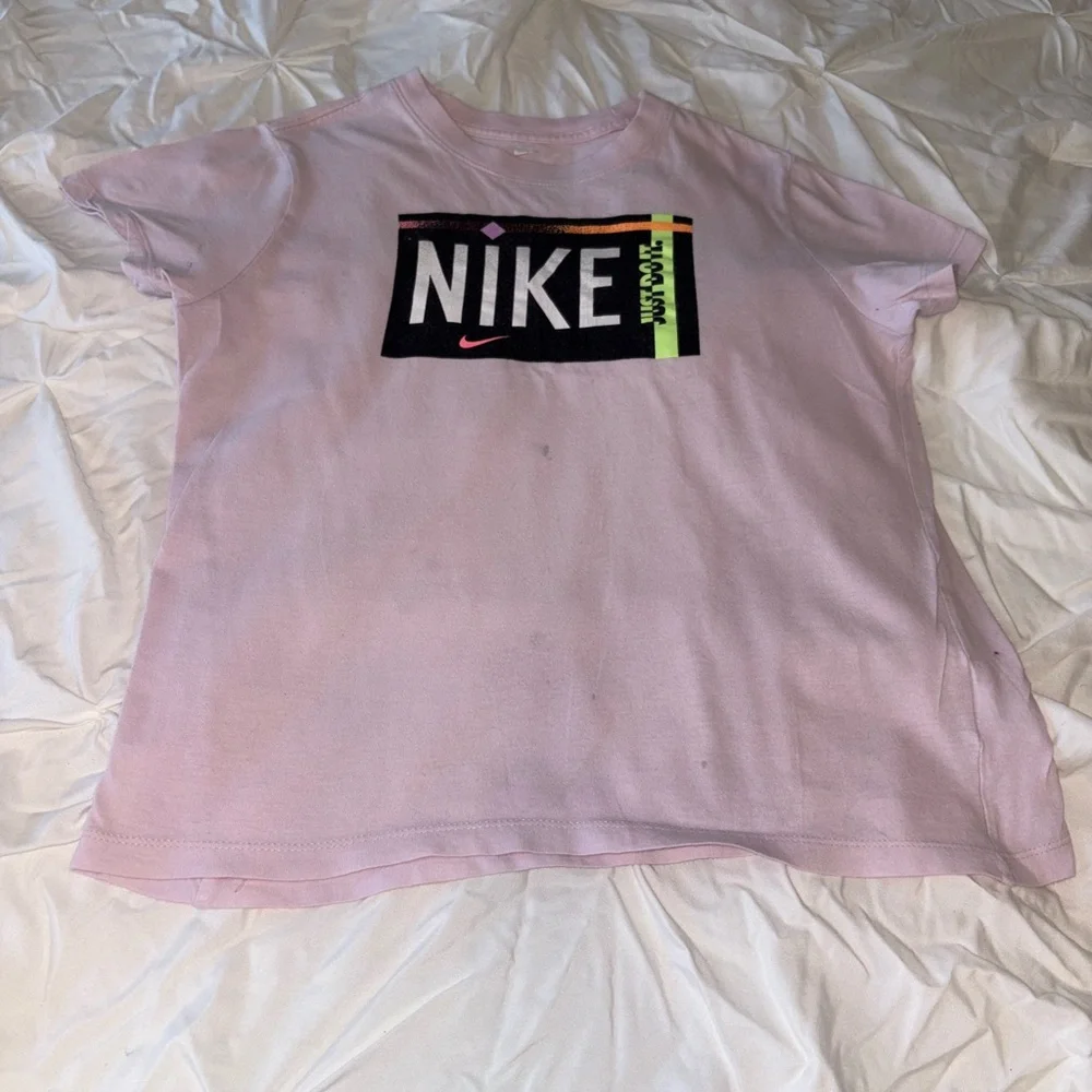 Nike Light Pink Logo Graphic Tee with Neon Accent